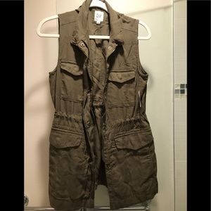 Gap Utility Vest